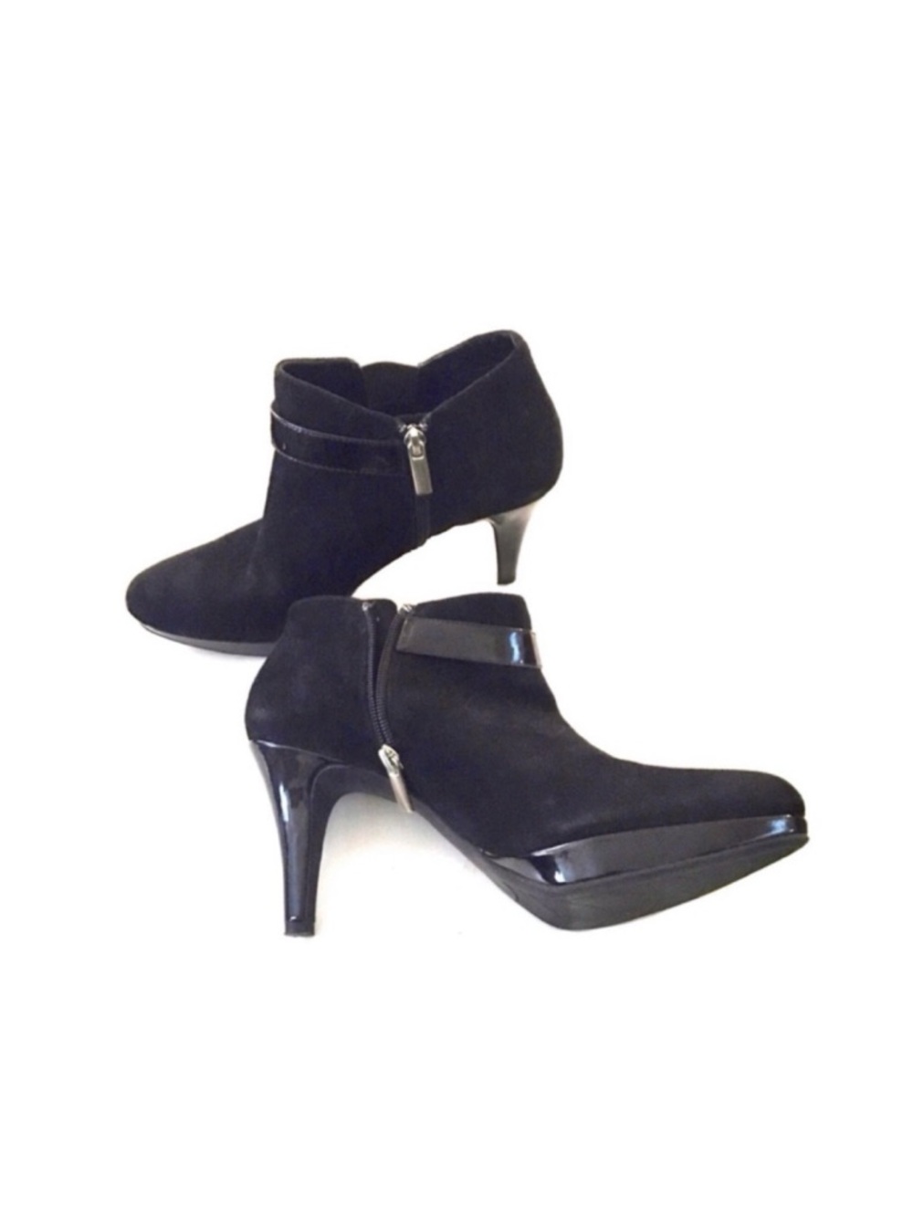 Bandolino Suede Bootie w/Patent Leather Trim